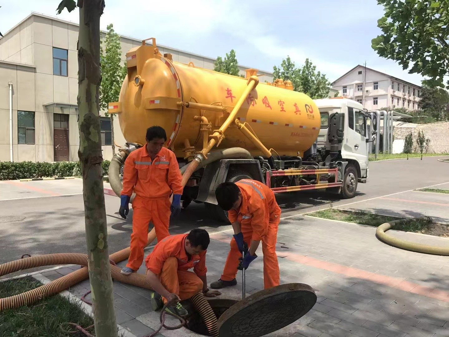 民权化粪池清理与5-8吨吸粪车施工效率分析